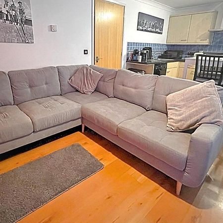 Stylish 2 Bedroom Apartment, Central Exeter, Parking On Site Luaran gambar