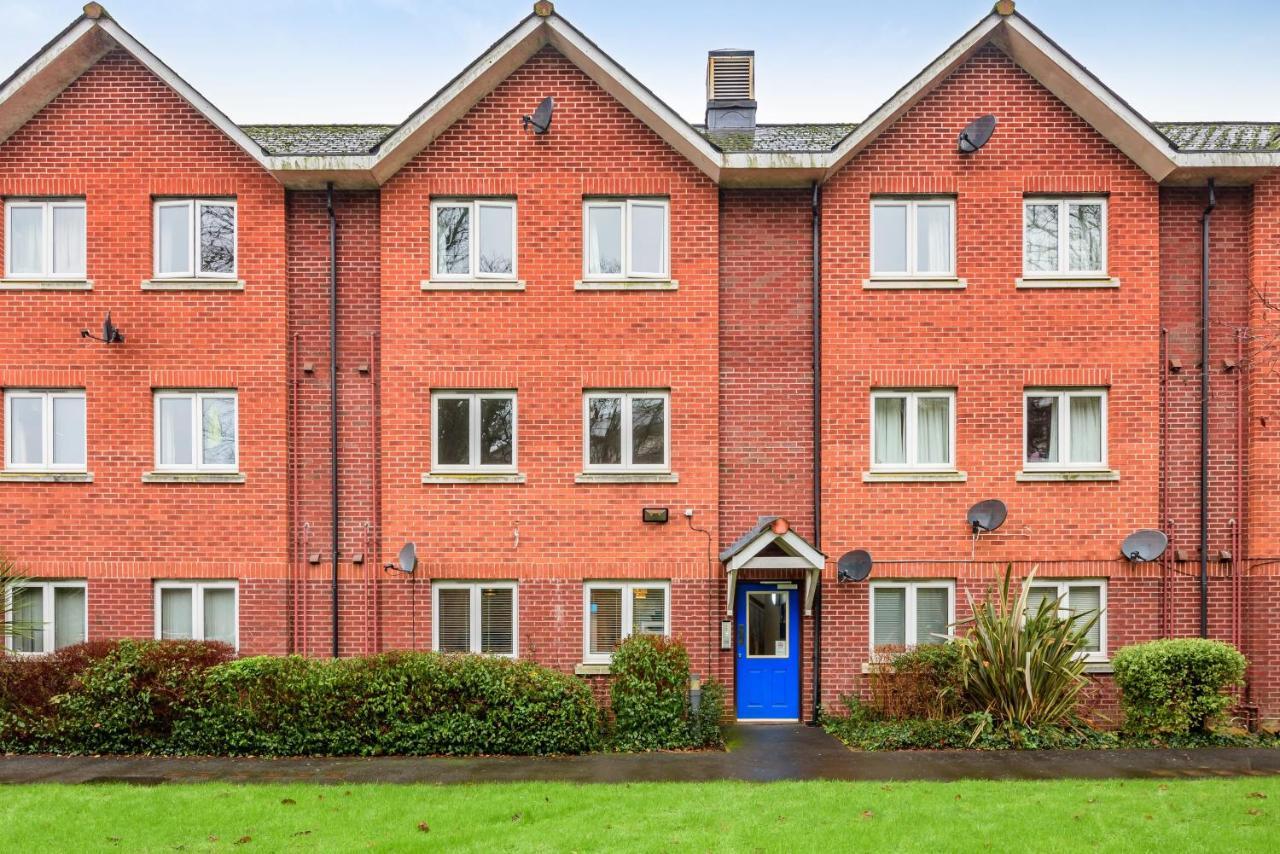 Stylish 2 Bedroom Apartment, Central Exeter, Parking On Site Luaran gambar
